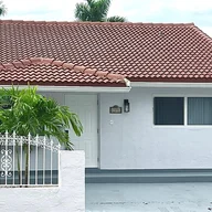 Casa a la venta en 8894 NW 116th St, Hialeah Gardens FL 33018