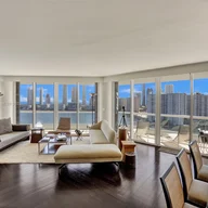 Apartamento a la venta en 2600 Island Blvd # 1601, Aventura FL 33160