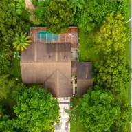 Casa a la venta en 11201 NW 24th St, Plantation FL 33323