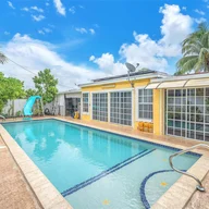 Casa a la venta en 1631 NW 175th Ter, Miami Gardens FL 33169