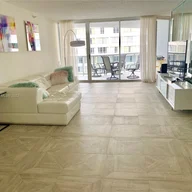 Apartamento a la venta en 16711 Collins Ave # 801, Sunny Isles Beach FL 33160