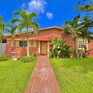 Casa a la venta en 3745 NW 194th St, Miami Gardens FL 33055