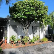 Casa a la venta en 16382 Briar Patch Pl, Miami Lakes FL 33014