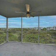 Apartamento a la venta en 4015 W Palm Aire Dr # 902, Pompano Beach FL 33069