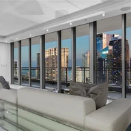 Apartamento a la venta en 92 SW 3rd St # 4004, Miami FL 33130