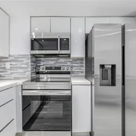 Apartamento a la venta en 2655 Collins Ave # 502, Miami Beach FL 33140