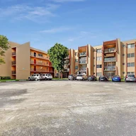 Apartamento a la venta en 13715 Kendale Lakes Cir # A10, Miami FL 33183