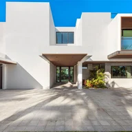 Casa a la venta en 128 Ocean Blvd, Golden Beach FL 33160