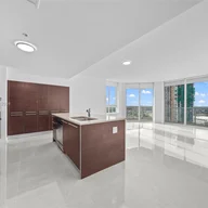 Apartamento a la venta en 1900 N Bayshore Dr # 1918, Miami FL 33132
