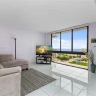 Apartamento a la venta en 1600 S Ocean Dr # 10J, Hollywood FL 33019