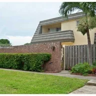 Casa a la venta en 8647 SW 137th Ave # 8647, Miami FL 33183