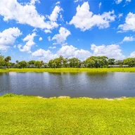 Apartamento a la venta en 4030 W Palm Aire Dr # 104, Pompano Beach FL 33069