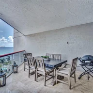 Apartment for sale in 6767 Collins # 901, Miami Beach FL 33141