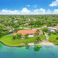 Casa a la venta en 12505 SW 112th Ct, Miami FL 33176