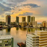 Apartamento a la venta en 427 Golden Isles Dr # 14G, Hallandale Beach FL 33009