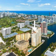 Apartamento a la venta en 3330 NE 190th St # 717, Aventura FL 33180