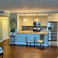 Apartamento a la venta en 4350 Hillcrest Dr # 800, Hollywood FL 33021