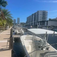 Casa a la venta en 3522 NE 167th St # 7, North Miami Beach FL 33160