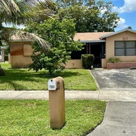 Casa a la venta en 931 NW 35th Ave, Lauderhill FL 33311