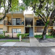 Apartamento a la venta en 10423 N Kendall Dr # C109, Miami FL 33176