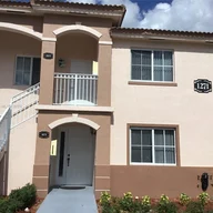 Apartamento a la renta en 1271 SE 27th St # 204, Homestead FL 33035