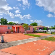 Casa a la venta en 14726 SW 82nd Ter, Miami FL 33193