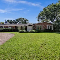 Casa a la venta en 7840 SW 139th Ter, Palmetto Bay FL 33158