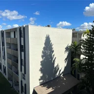 Casa a la venta en 10090 NW 80th Ct, Hialeah Gardens FL 33016