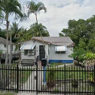 Casa a la venta en 275 NE 57th St, Miami FL 33137