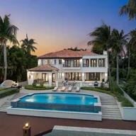 Casa a la venta en 1940 S Bayshore Ln, Miami FL 33133