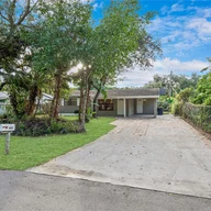 Casa a la venta en 4731 SW 25th Ave, Dania Beach FL 33312