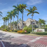 Apartamento a la venta en 12944 SW 88th Ter # 201, Miami FL 33186