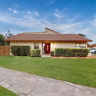 Casa a la venta en 13522 SW 13th Ter # 0, Miami FL 33184