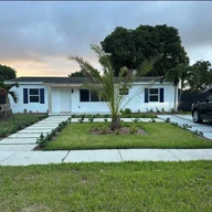 Casa a la renta en 15730 NW 28th Pl, Miami Gardens FL 33054