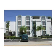 Apartamento a la venta en 1075 93rd St # 403, Bay Harbor Islands FL 33154
