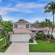 Casa a la venta en 1930 NW 182nd Ter, Pembroke Pines FL 33029