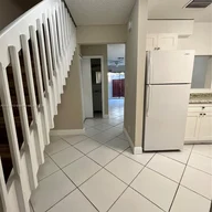 Apartamento a la venta en 3281 E Golf Blvd # 23, Pompano Beach FL 33064