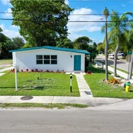 Casa a la venta en 357 SW 1st Ter, Deerfield Beach FL 33441