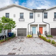 Casa a la venta en 1110 SW 7th Ct, Florida City FL 33034