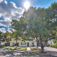 Casa a la venta en 7070 Tyler St, Hollywood FL 33024