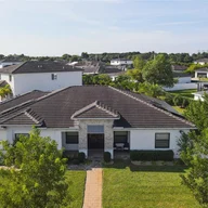 Casa a la venta en 18964 SW 135th Ave, Miami FL 33177