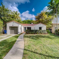 Casa a la venta en 375 De Soto Dr, Miami Springs FL 33166