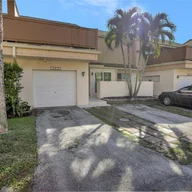 Apartamento a la venta en 863 NW 81st Ter # 5, Plantation FL 33324