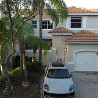 Casa a la venta en 1085 River Birch St, Hollywood FL 33019