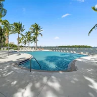 Apartamento a la venta en 680 NE 64th St # A506, Miami FL 33138