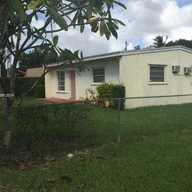 Casa a la venta en 6401 SW 38th St, Miami FL 33155