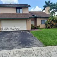Casa a la venta en 9530 SW 6th Ct, Pembroke Pines FL 33025