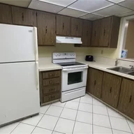 Apartamento a la venta en 408 NW 68th Ave # 205, Plantation FL 33317
