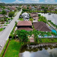 Casa a la venta en 1104 SW 145th Ave, Miami FL 33184