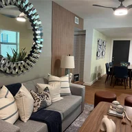 Casa a la venta en 220 NW 134th ST, North Miami FL 33168